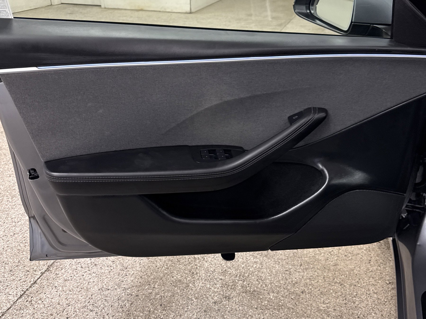 Used 2025 Tesla Model 3 Long Range image 3