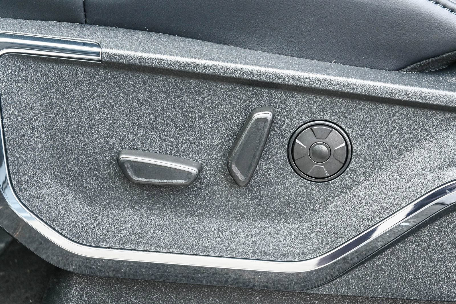 New 2026 Ford F350 Platinum image 26