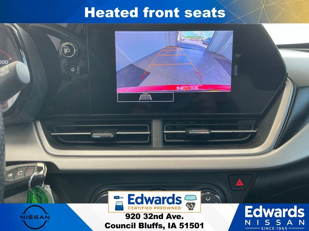 Used 2024 Chevrolet Trax RS w/ Sunroof Package FWD image 23