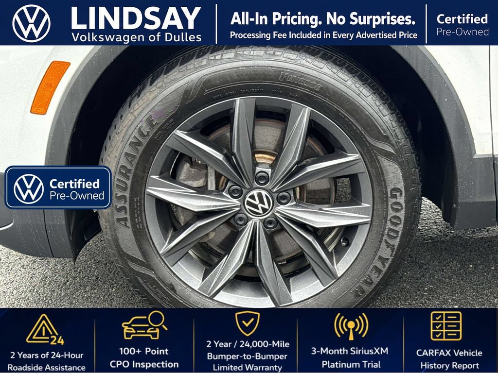 Used 2023 Volkswagen Tiguan SE w/ Panoramic Sunroof Package AWD/4WD image 9