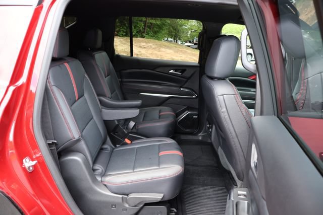 Used 2026 Chevrolet Traverse RS AWD/4WD image 24