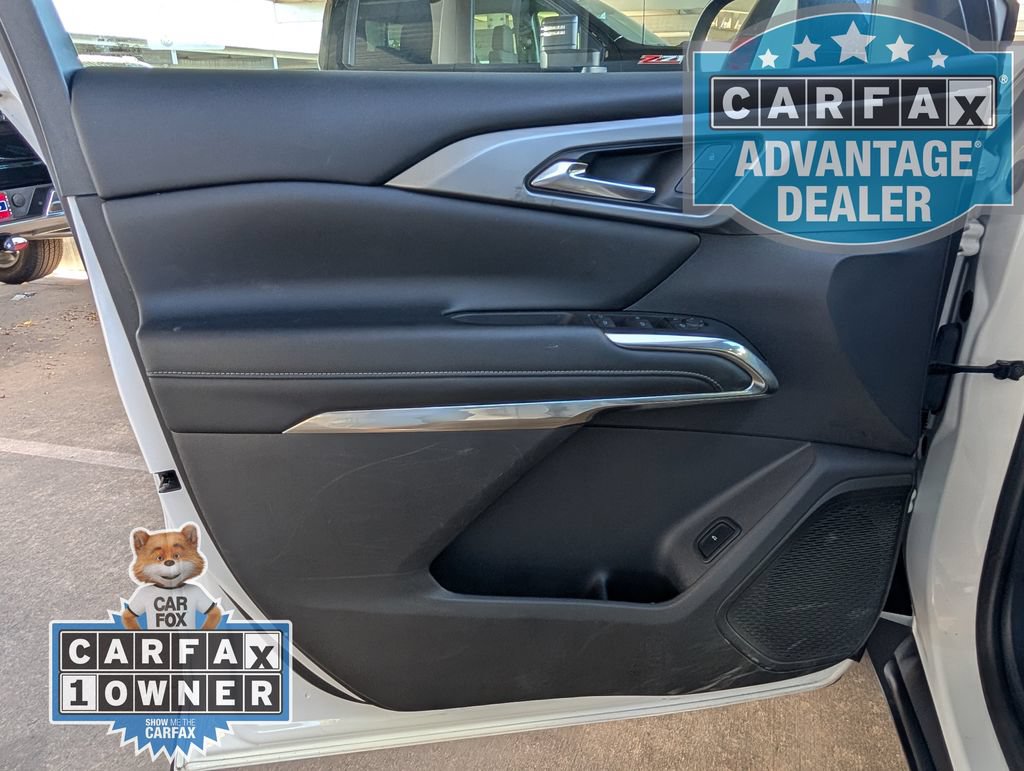 Used 2024 Chevrolet Traverse LT AWD/4WD image 16