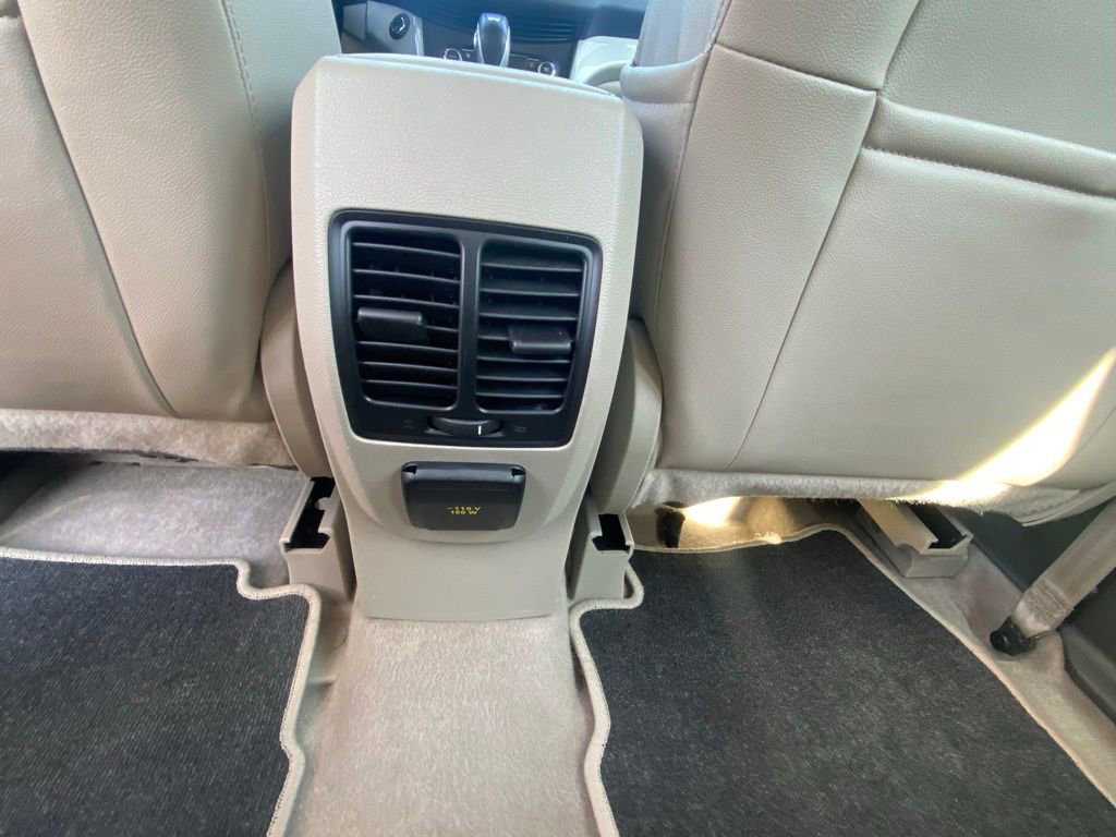 Used 2015 Ford C-MAX SEL w/ Equipment Group 302A FWD image 23
