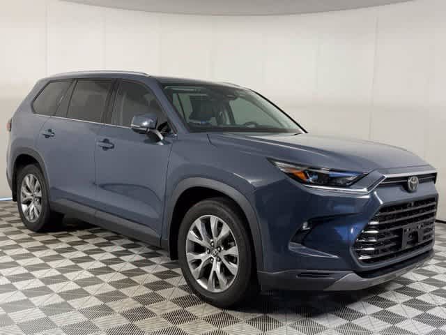 Used 2024 Toyota Grand Highlander AWD image 10