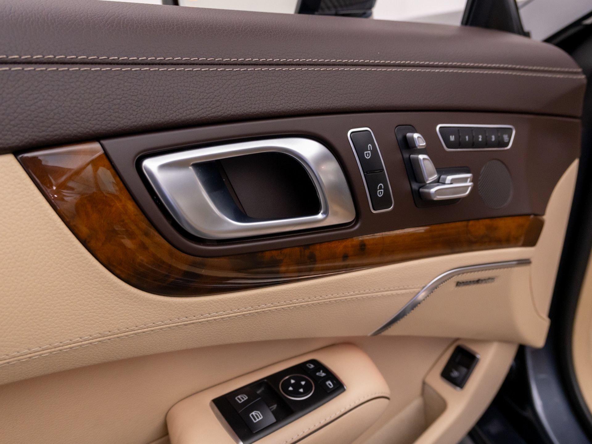 Used 2013 Mercedes-Benz SL 63 AMG image 14