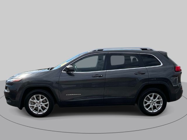 Used 2016 Jeep Cherokee Latitude FWD image 5