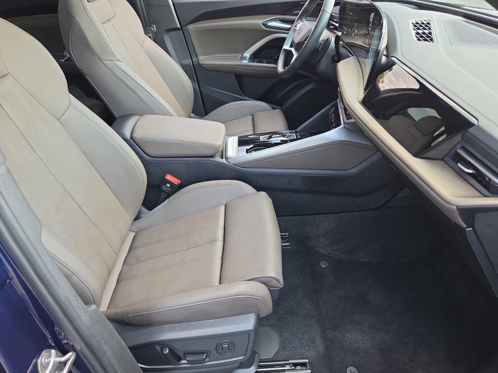 Certified 2025 Audi Q5 Premium Plus AWD/4WD image 18