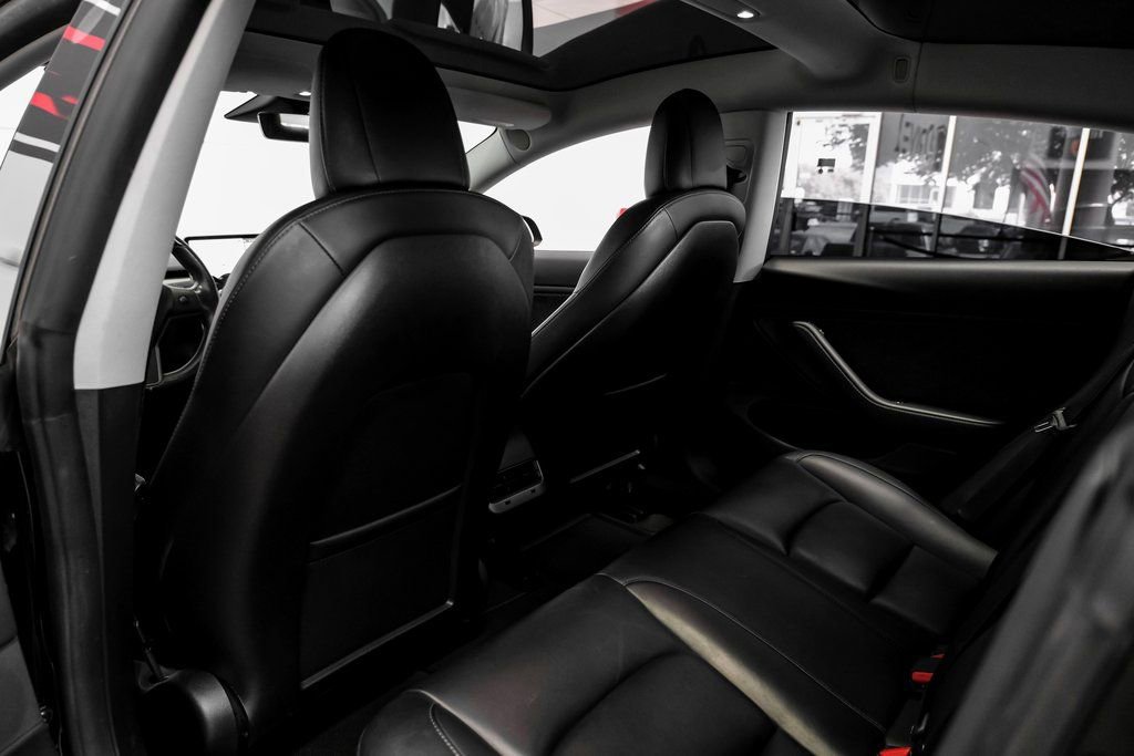 Used 2019 Tesla Model 3 Standard Range Plus image 35