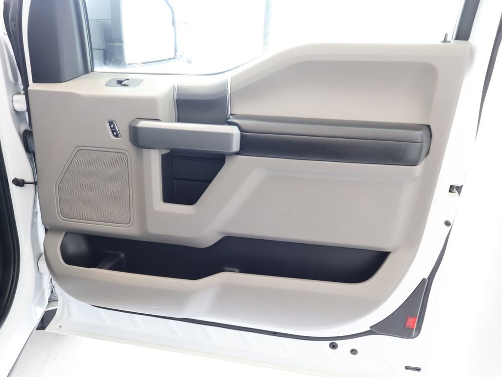 Used 2016 Ford F150 XLT w/ XTR Package image 29