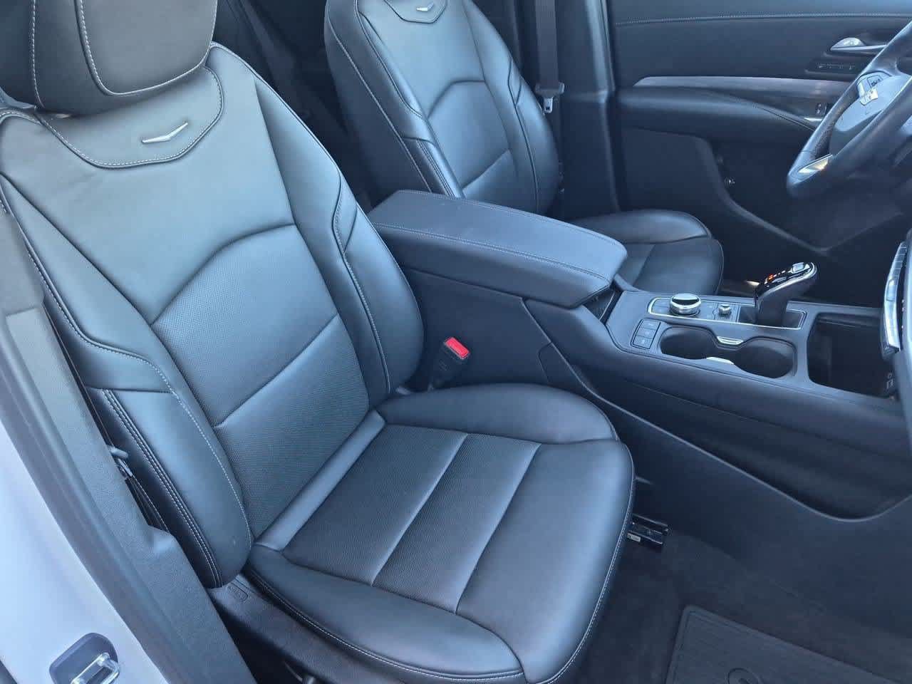 Used 2024 Cadillac XT4 Premium Luxury AWD/4WD image 23