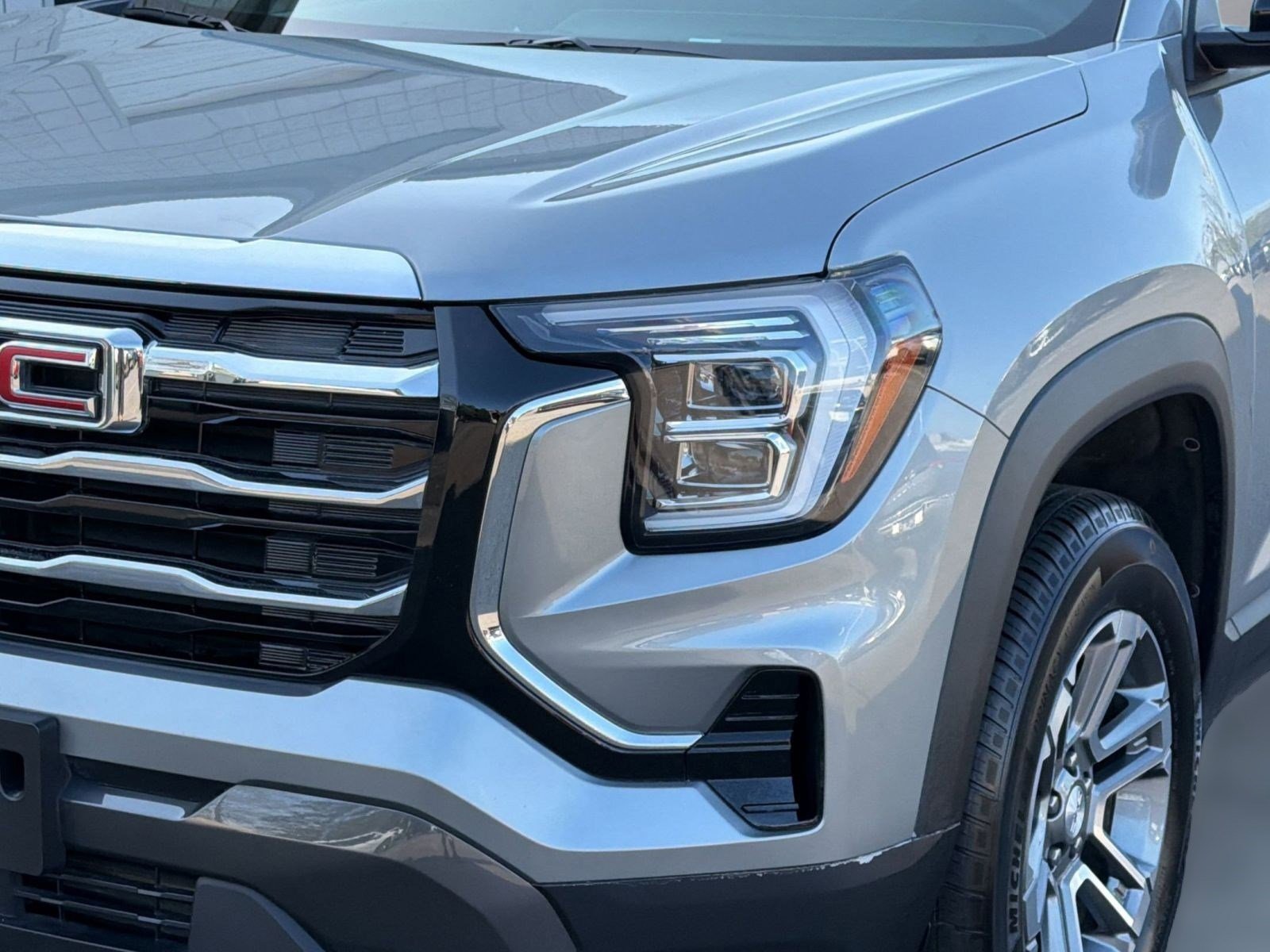 Used 2025 GMC Terrain Elevation AWD/4WD image 11