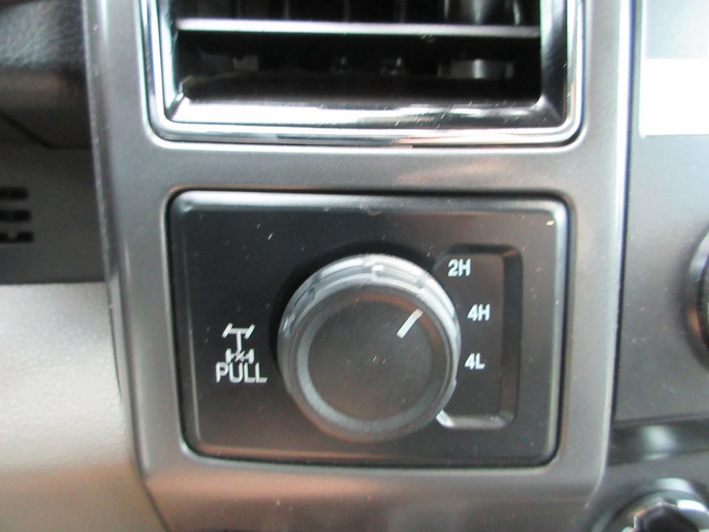 Used 2022 Ford F350 XLT w/ XLT Premium Package AWD/4WD image 19