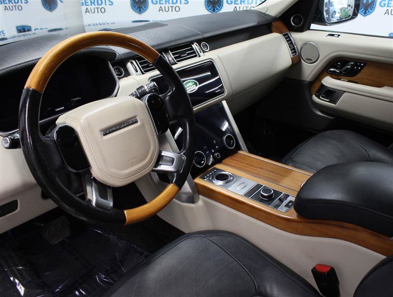 Used 2018 Land Rover Range Rover HSE AWD/4WD image 7