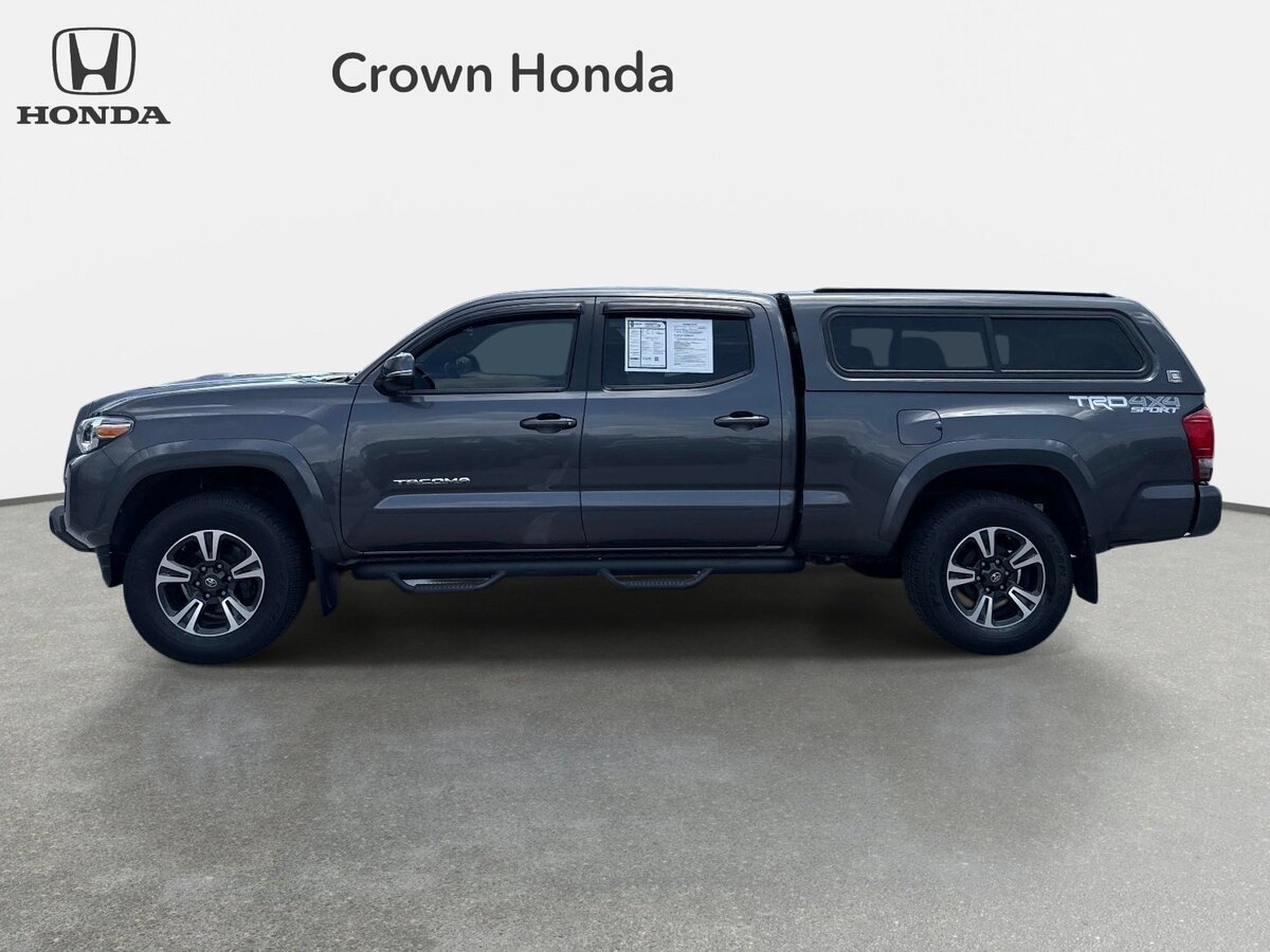 Used 2017 Toyota Tacoma TRD Sport w/ Tow Package AWD/4WD image 2