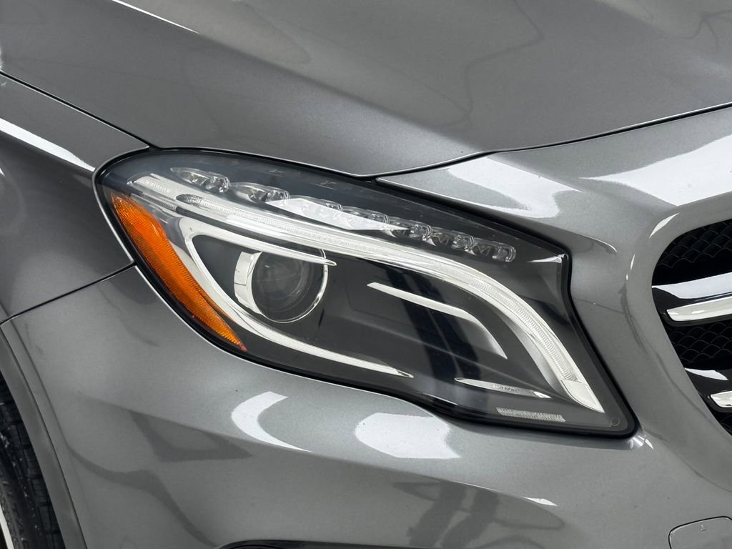 Used 2017 Mercedes-Benz GLA 250 4MATIC image 36