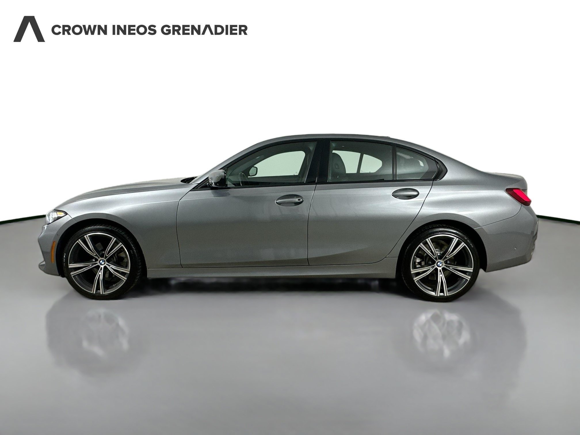 Used 2023 BMW 330i xDrive Sedan w/ Premium Package AWD/4WD image 8