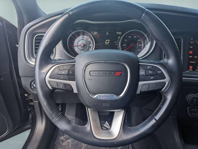 Used 2016 Dodge Charger SXT w/ Navigation & Travel Group RWD image 18