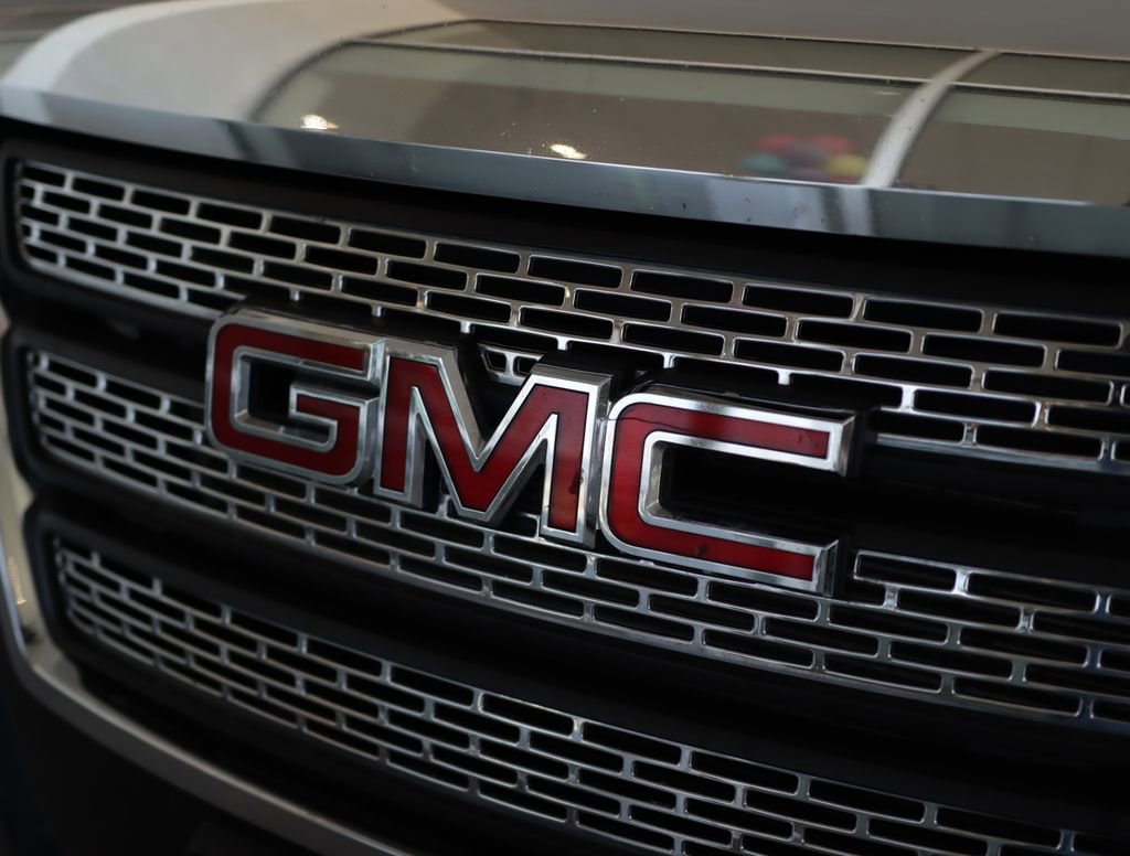 Used 2015 GMC Terrain SLE FWD image 31