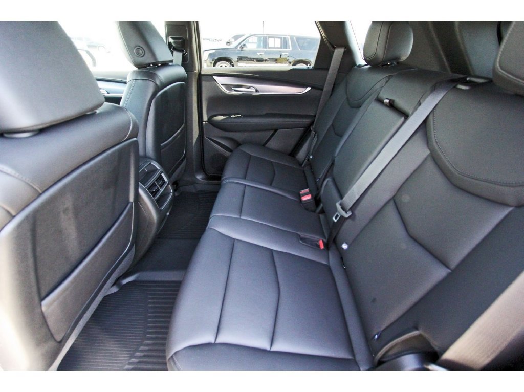 New 2026 Cadillac XT5 Luxury FWD image 7