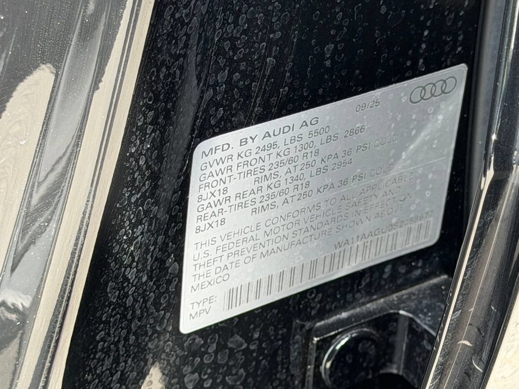 Used 2025 Audi Q5 Premium w/ Convenience Package AWD/4WD image 29