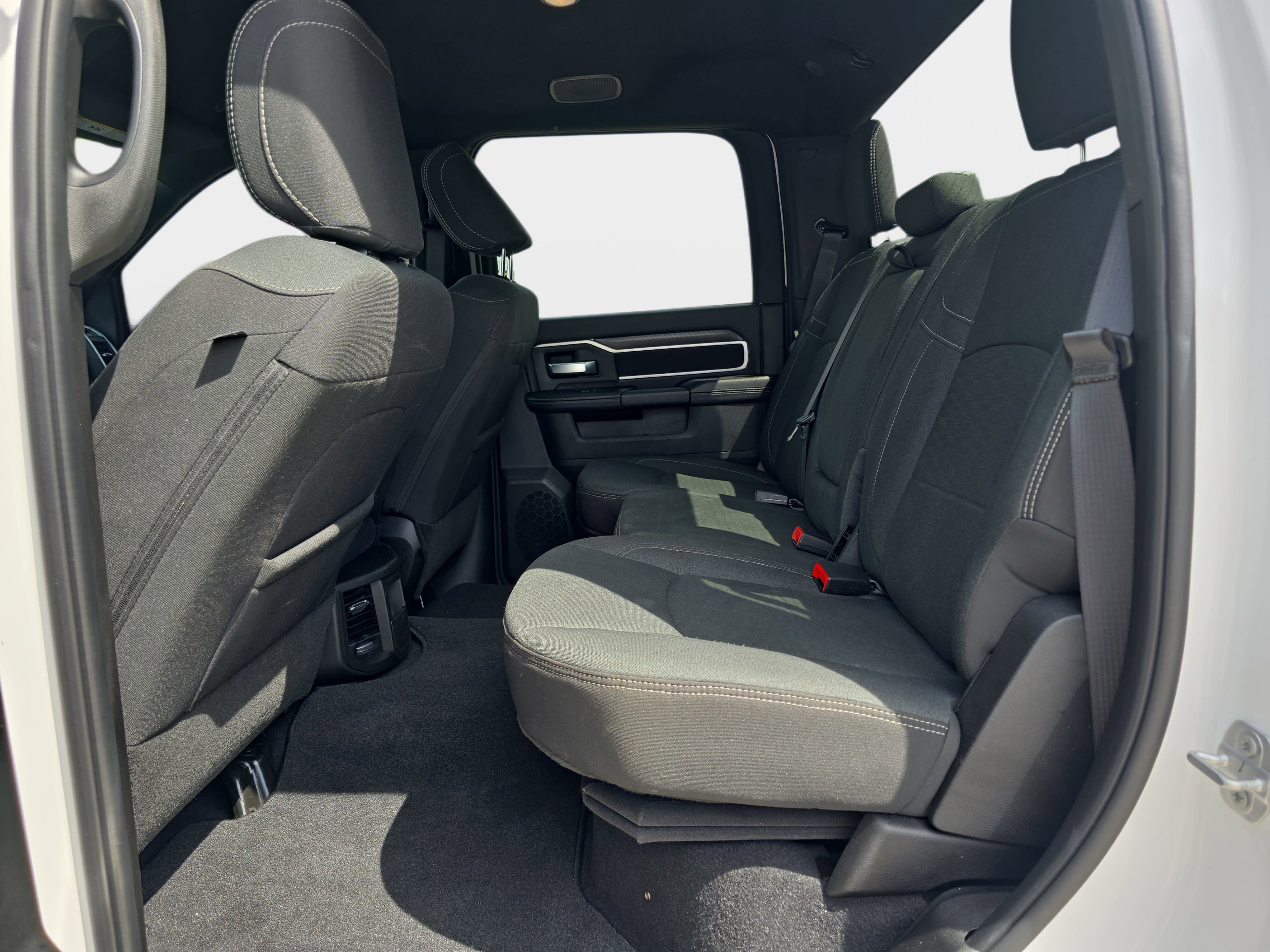 Used 2025 RAM 2500 Big Horn AWD/4WD image 11