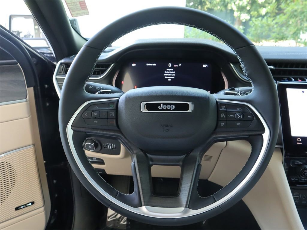New 2023 Jeep Grand Cherokee L Limited w/ Luxury Tech Group II RWD image 9