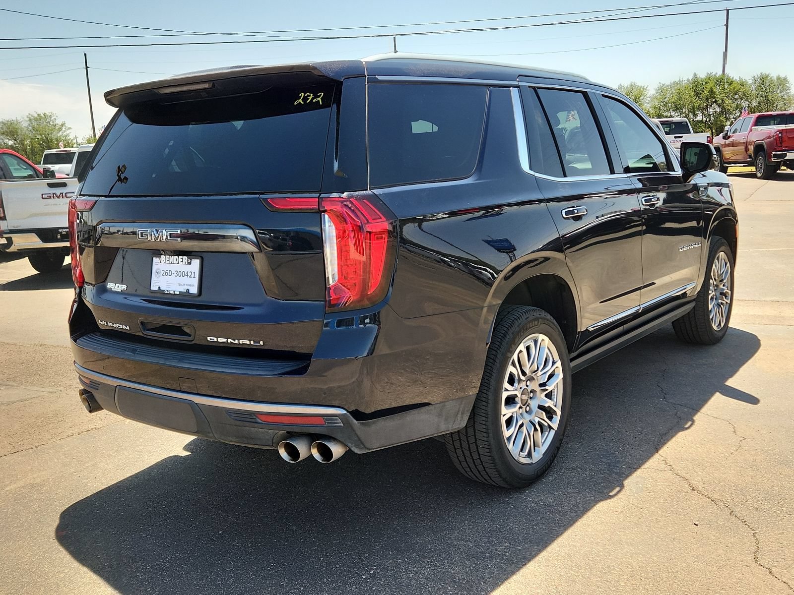 Used 2023 GMC Yukon Denali Ultimate AWD/4WD image 4
