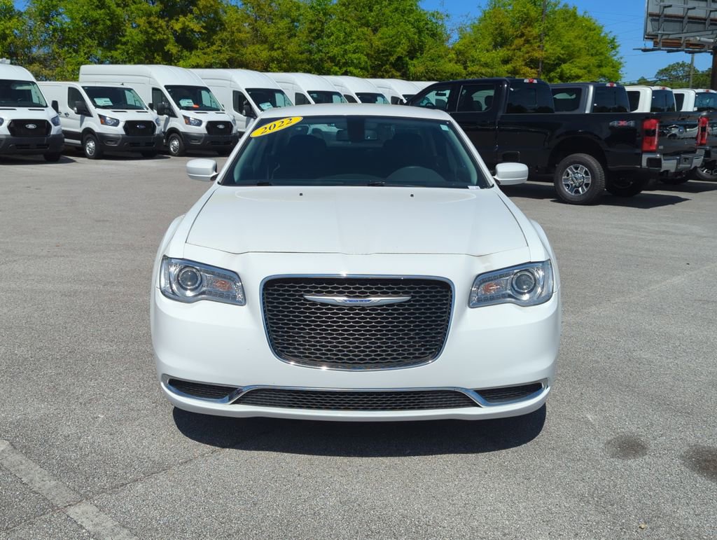 Used 2022 Chrysler 300 Touring image 10