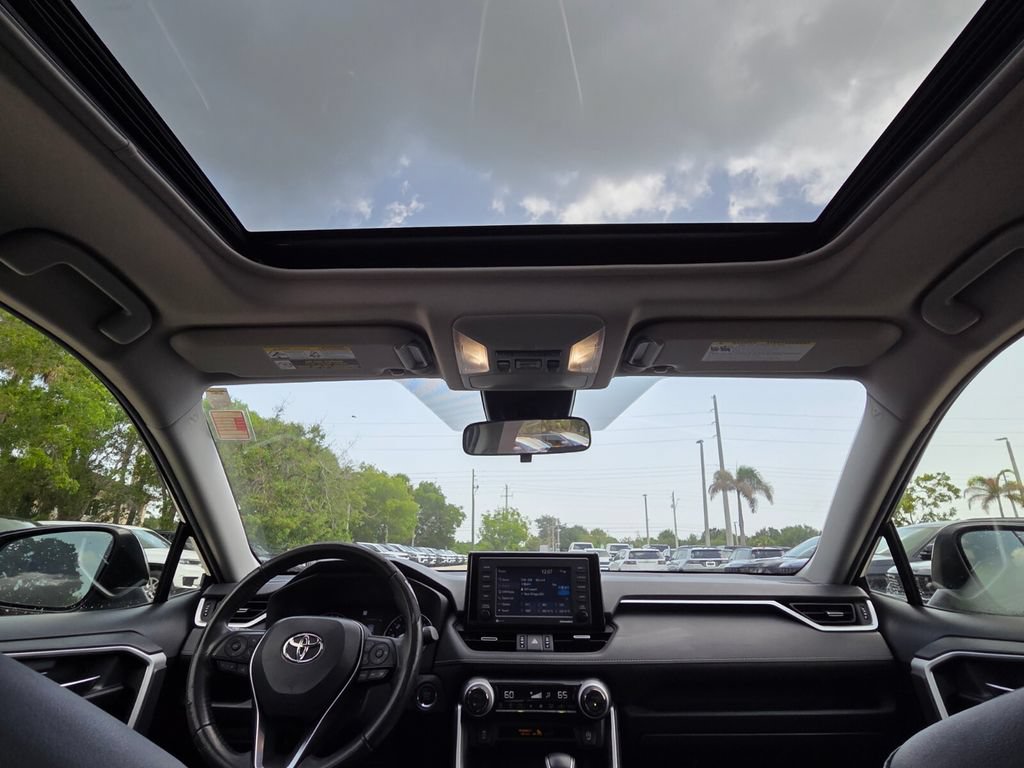 Used 2022 Toyota RAV4 XLE Premium FWD image 25