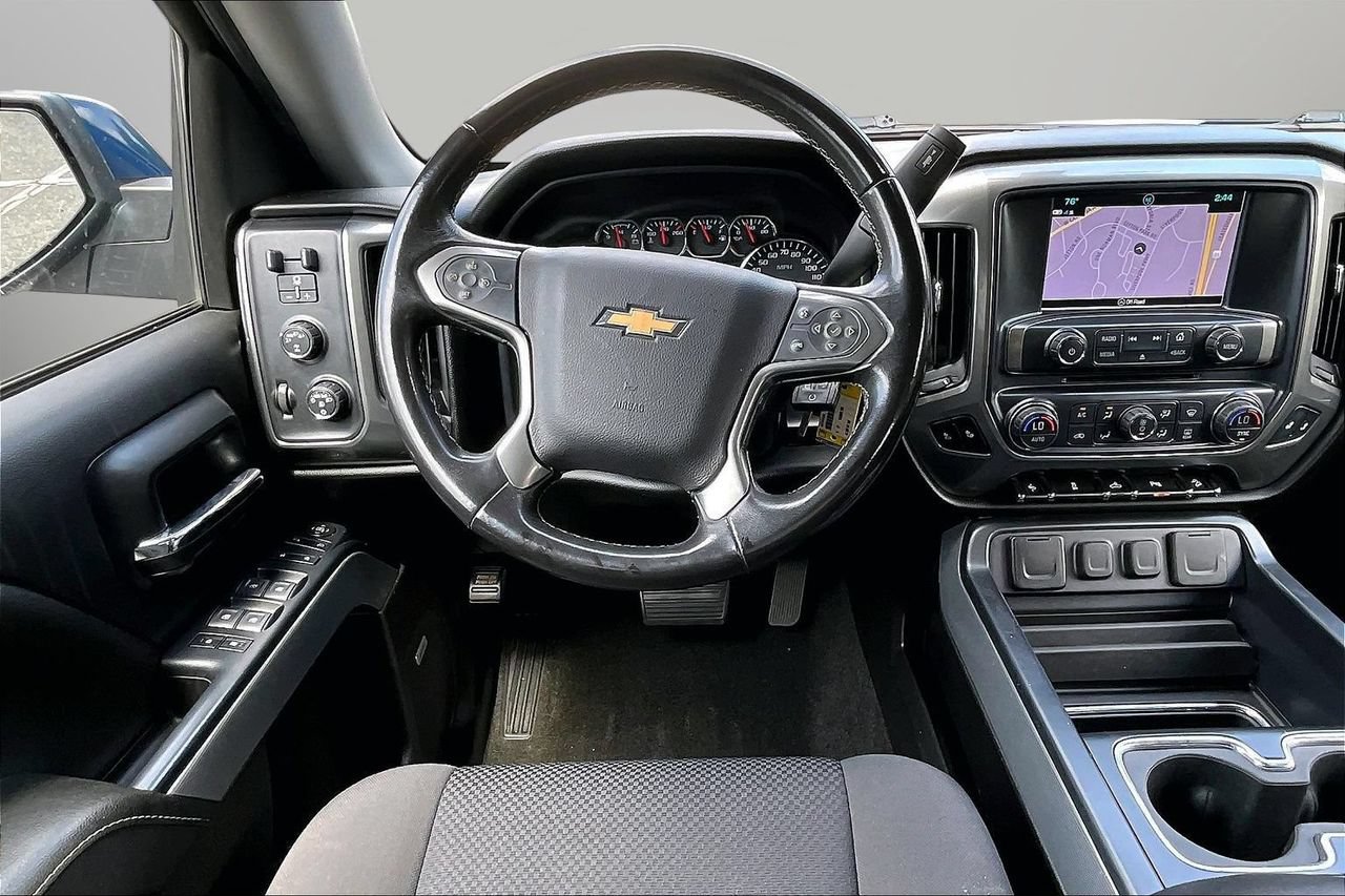 Used 2018 Chevrolet Silverado 1500 LT w/ All Star Edition AWD/4WD image 10