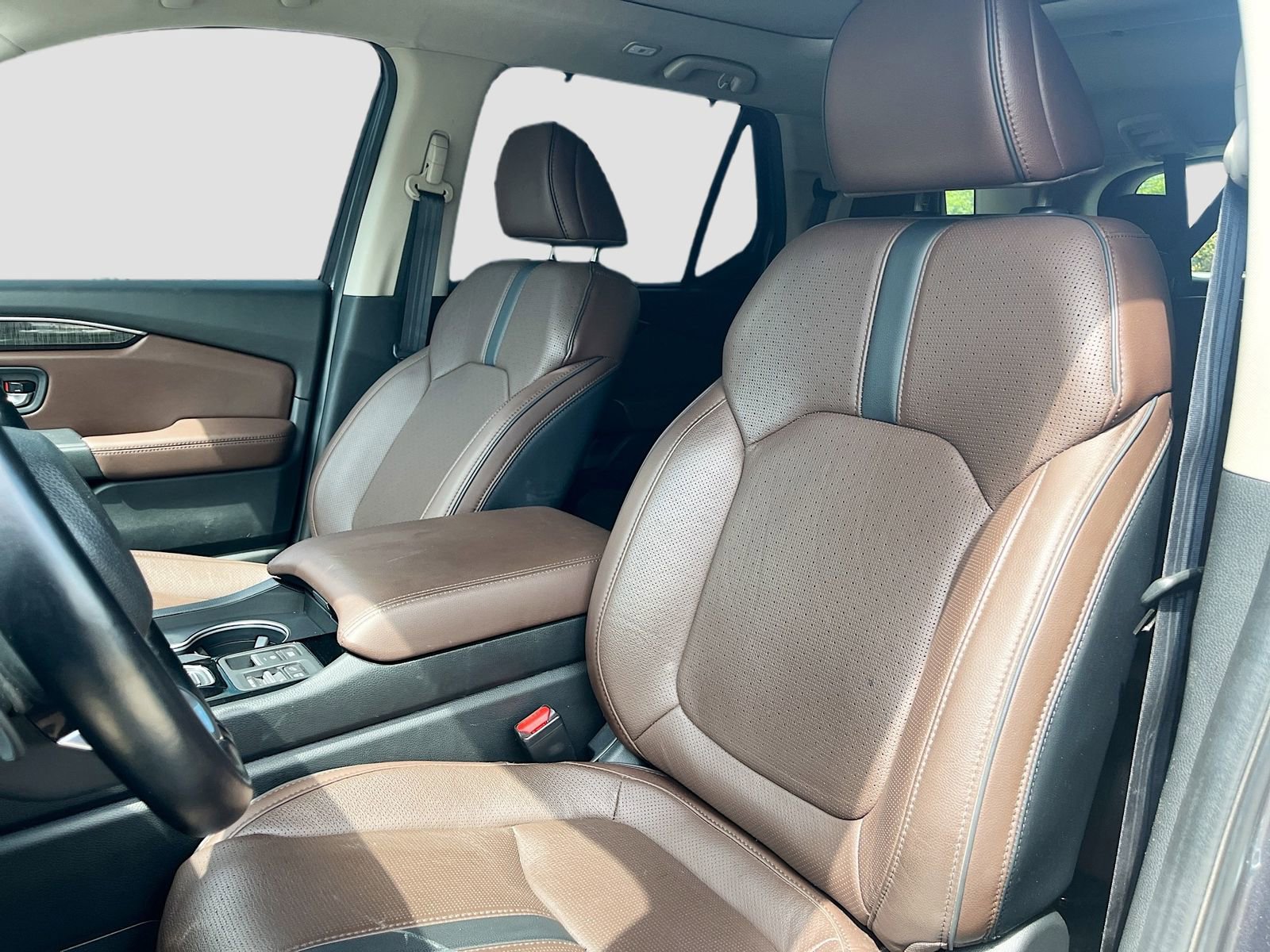 Used 2025 Honda Pilot Elite image 22