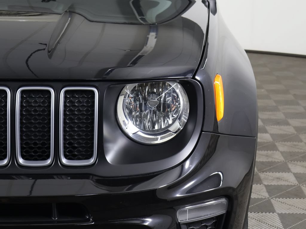 Used 2023 Jeep Renegade Latitude AWD/4WD image 13