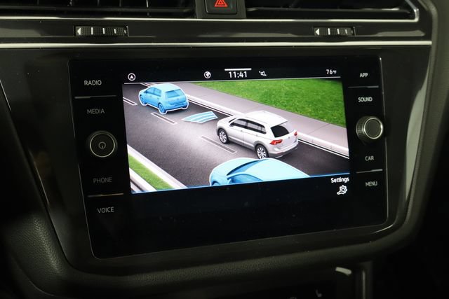 Used 2023 Volkswagen Tiguan SE R-Line FWD image 29