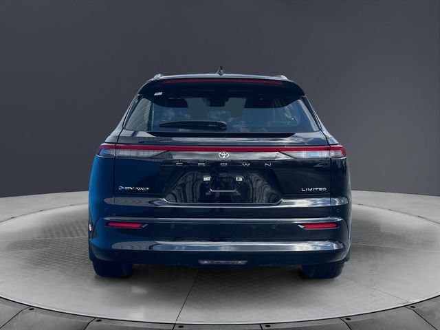 Used 2025 Toyota Crown Signia w/ Advanced Technology Package AWD/4WD image 4