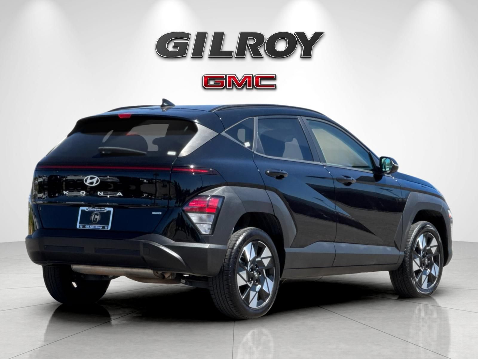 Used 2025 Hyundai Kona SEL AWD/4WD image 3