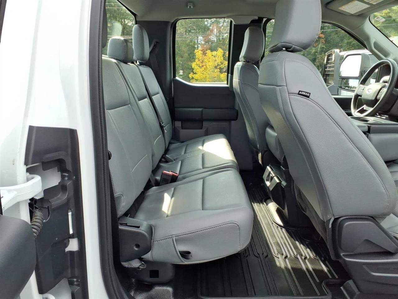 Used 2023 Ford F250 XL w/ XL Chrome Package AWD/4WD image 12