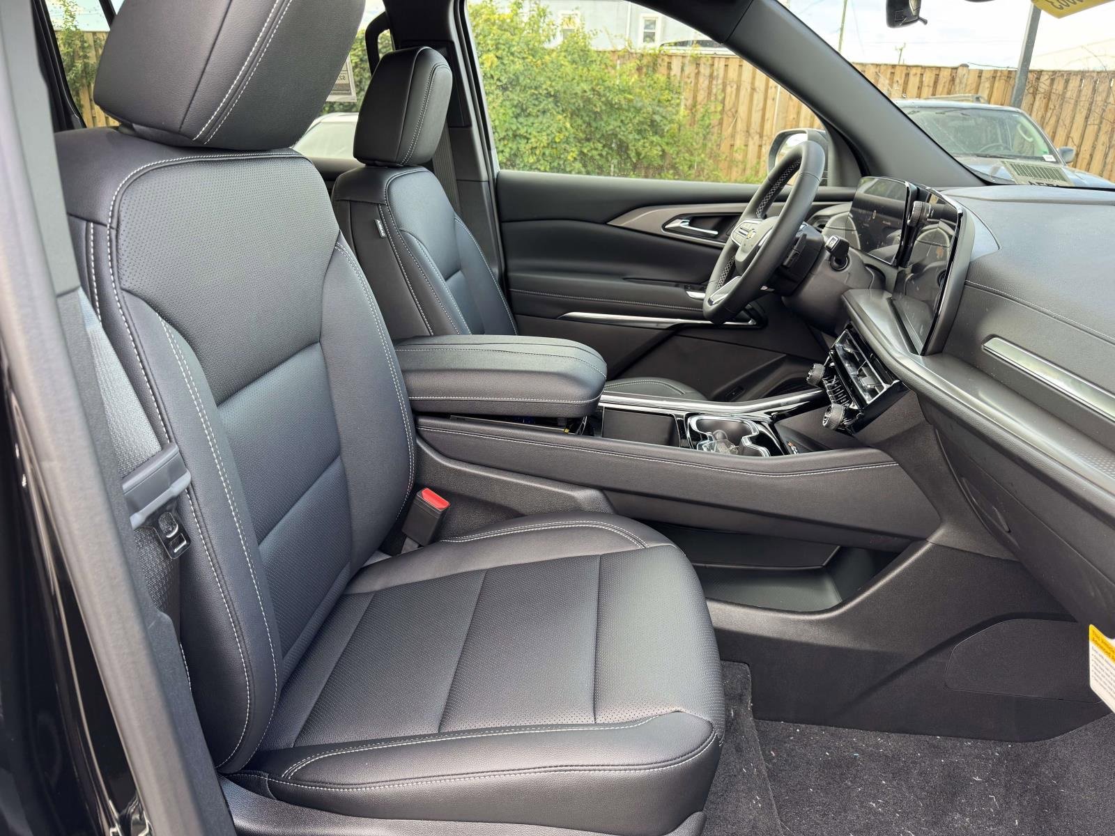 New 2026 Chevrolet Traverse LT w/ Driver Confidence Package image 24