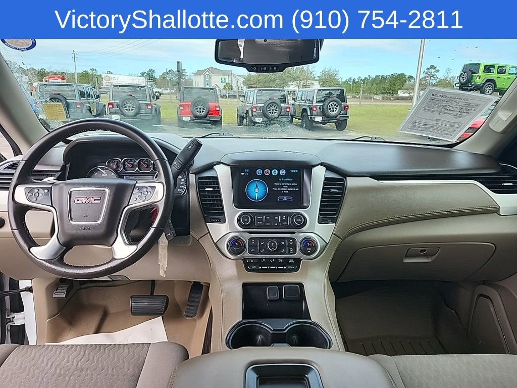 Used 2017 GMC Yukon XL SLE w/ SLE Value Package image 3