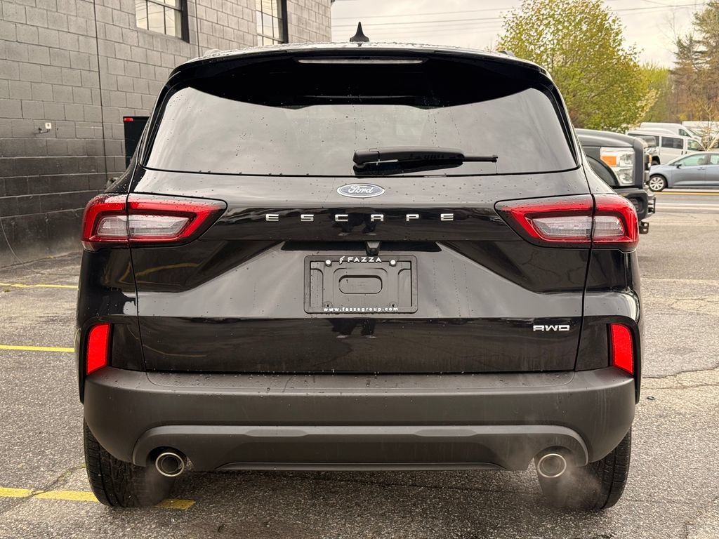 Used 2025 Ford Escape ST-Line Select AWD/4WD image 14