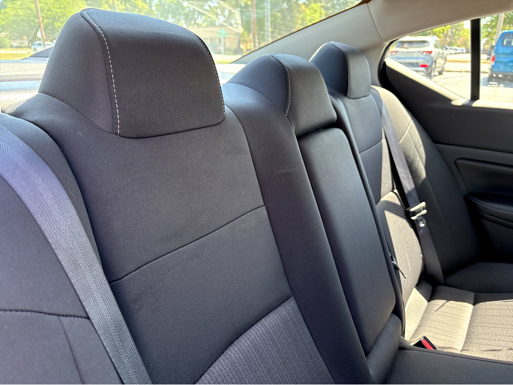 Used 2024 Nissan Altima 2.5 SV FWD image 10
