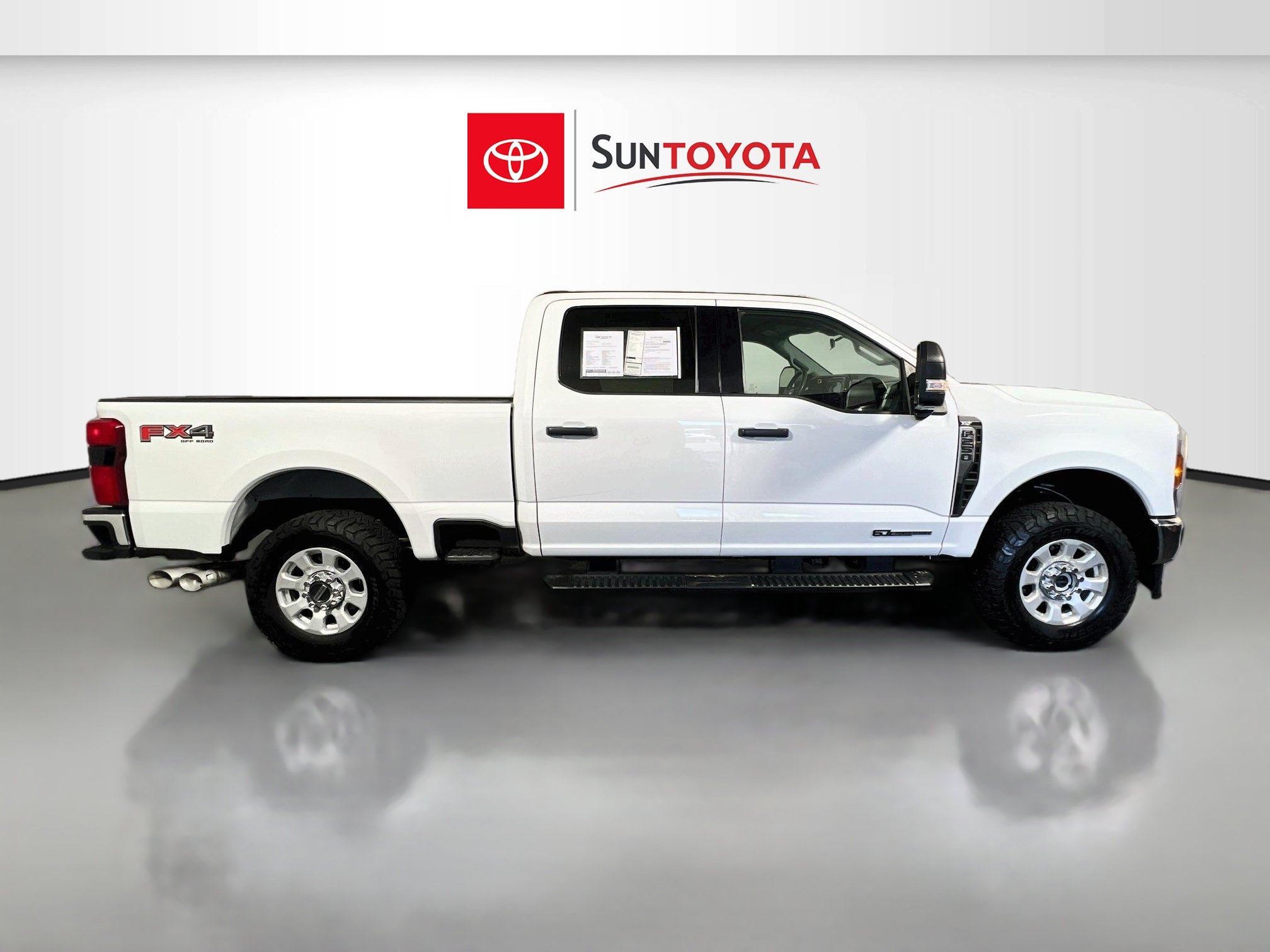 Used 2024 Ford F250 XLT w/ 360-Degree Camera Package AWD/4WD image 2