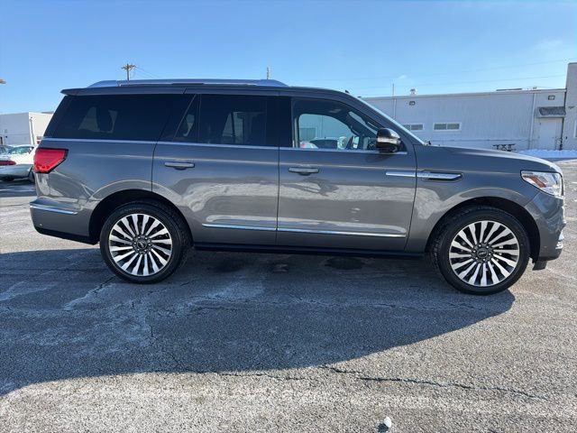 Used 2021 Lincoln Navigator Reserve image 10