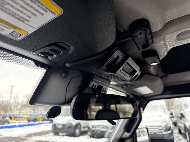 Used 2024 Jeep Wrangler Sahara image 41