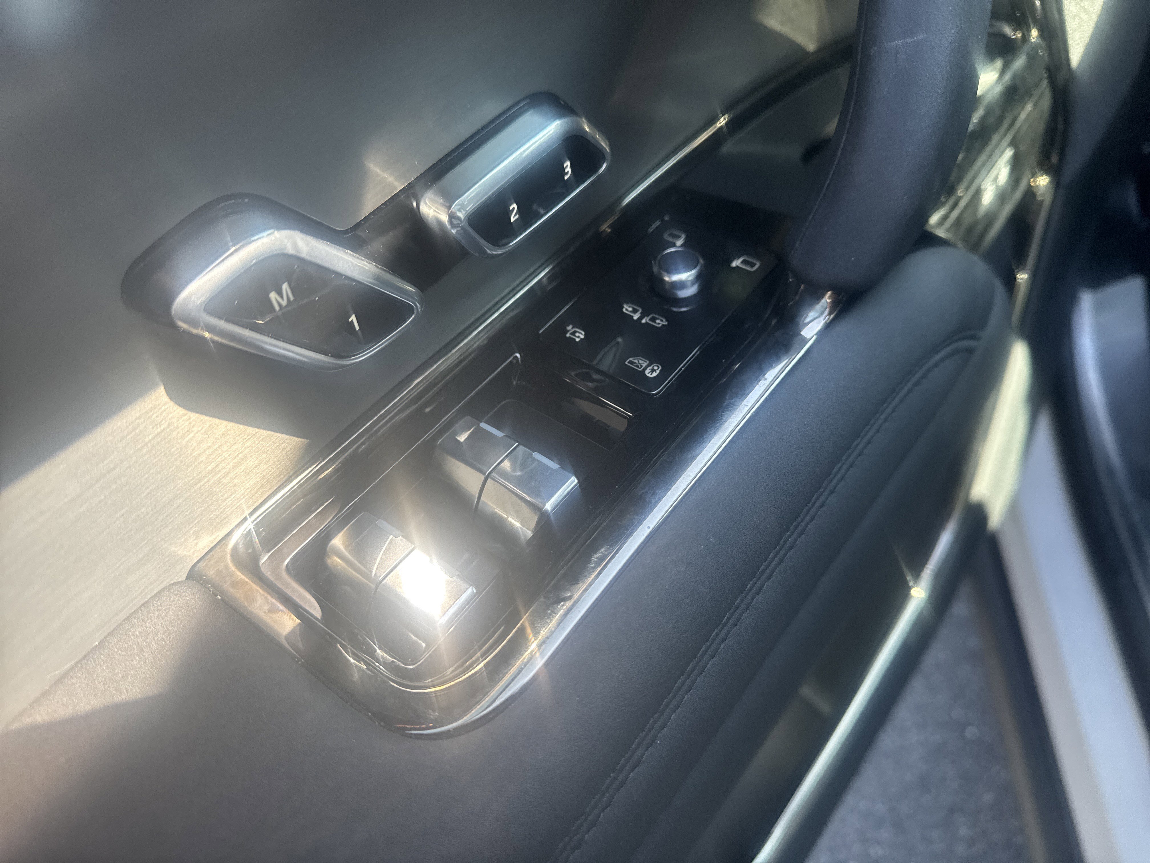 Used 2024 Land Rover Range Rover Sport Dynamic SE image 16