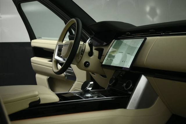 Used 2023 Land Rover Range Rover SE AWD/4WD image 57