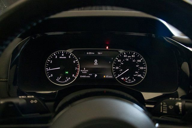 Used 2023 Nissan Pathfinder SV w/ SV Premium Package image 32