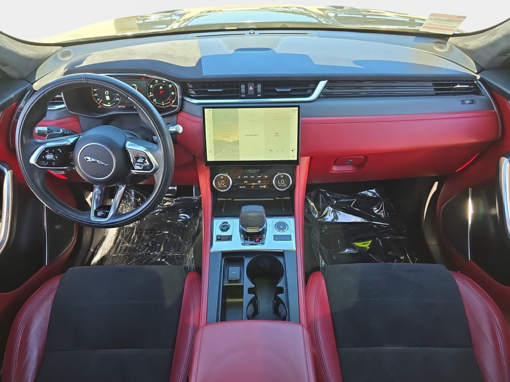 Used 2022 Jaguar F-PACE SVR AWD/4WD image 10