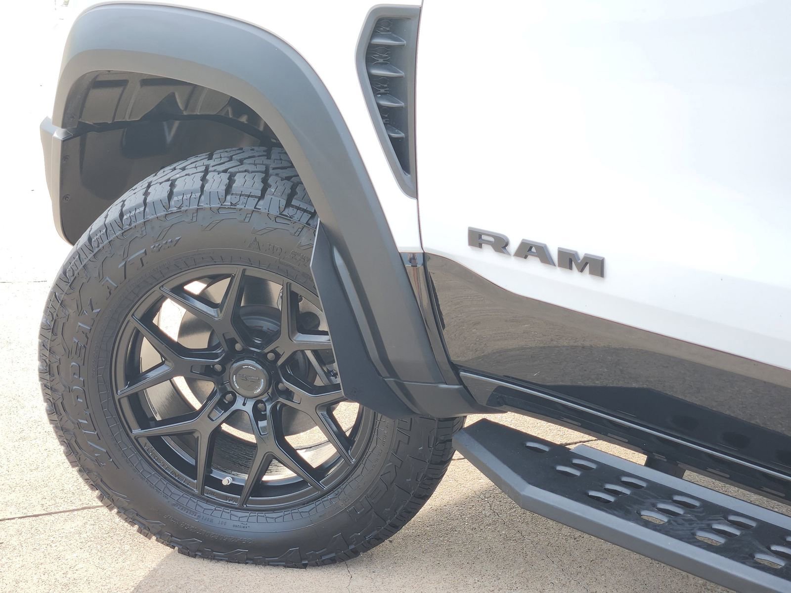 Used 2025 RAM 1500 RHO w/ RHO Level 1 Equipment Group AWD/4WD image 17