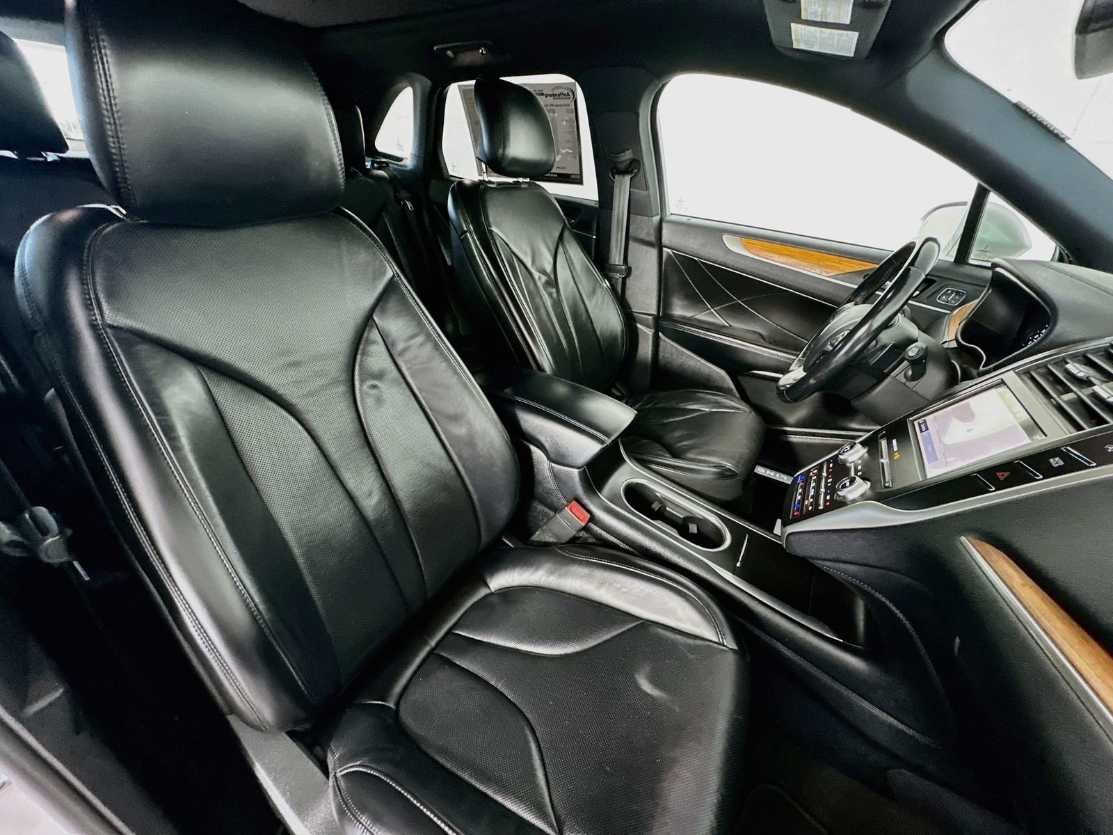 Used 2019 Lincoln MKC Reserve FWD image 30