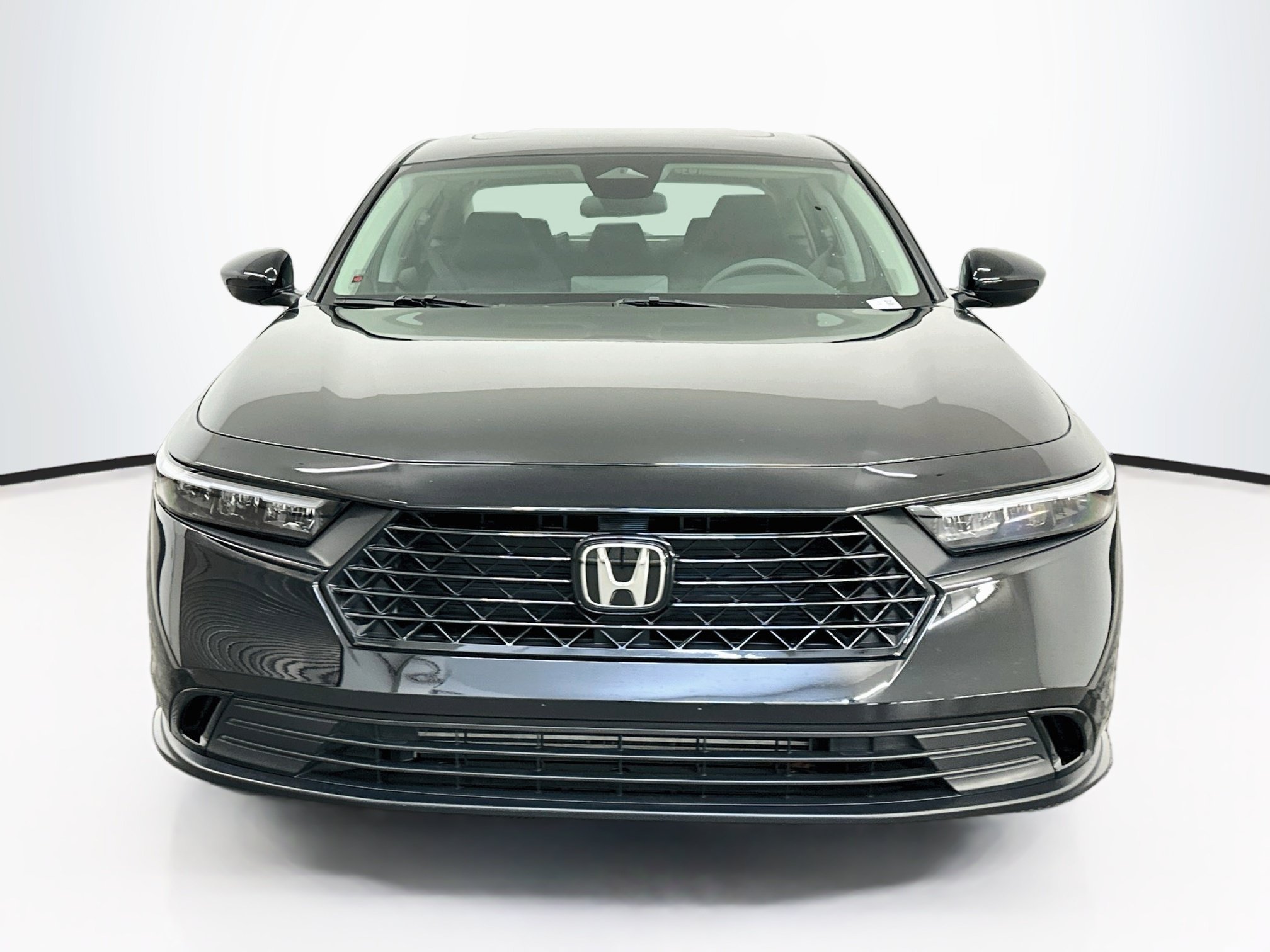 Used 2025 Honda Accord SE image 2